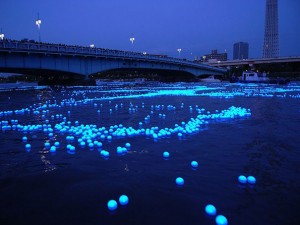 LEDs sur la rivière sumida, Japon