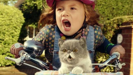 Toi aussi deviens le héros d&rsquo;un clip totalement kitsch